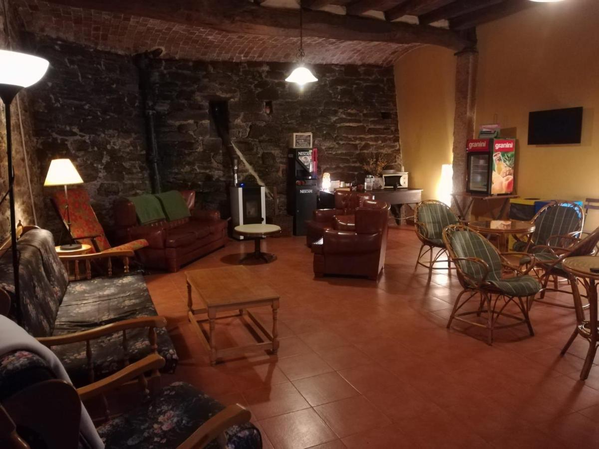 Albergue San Lazaro Sarria Bagian luar foto