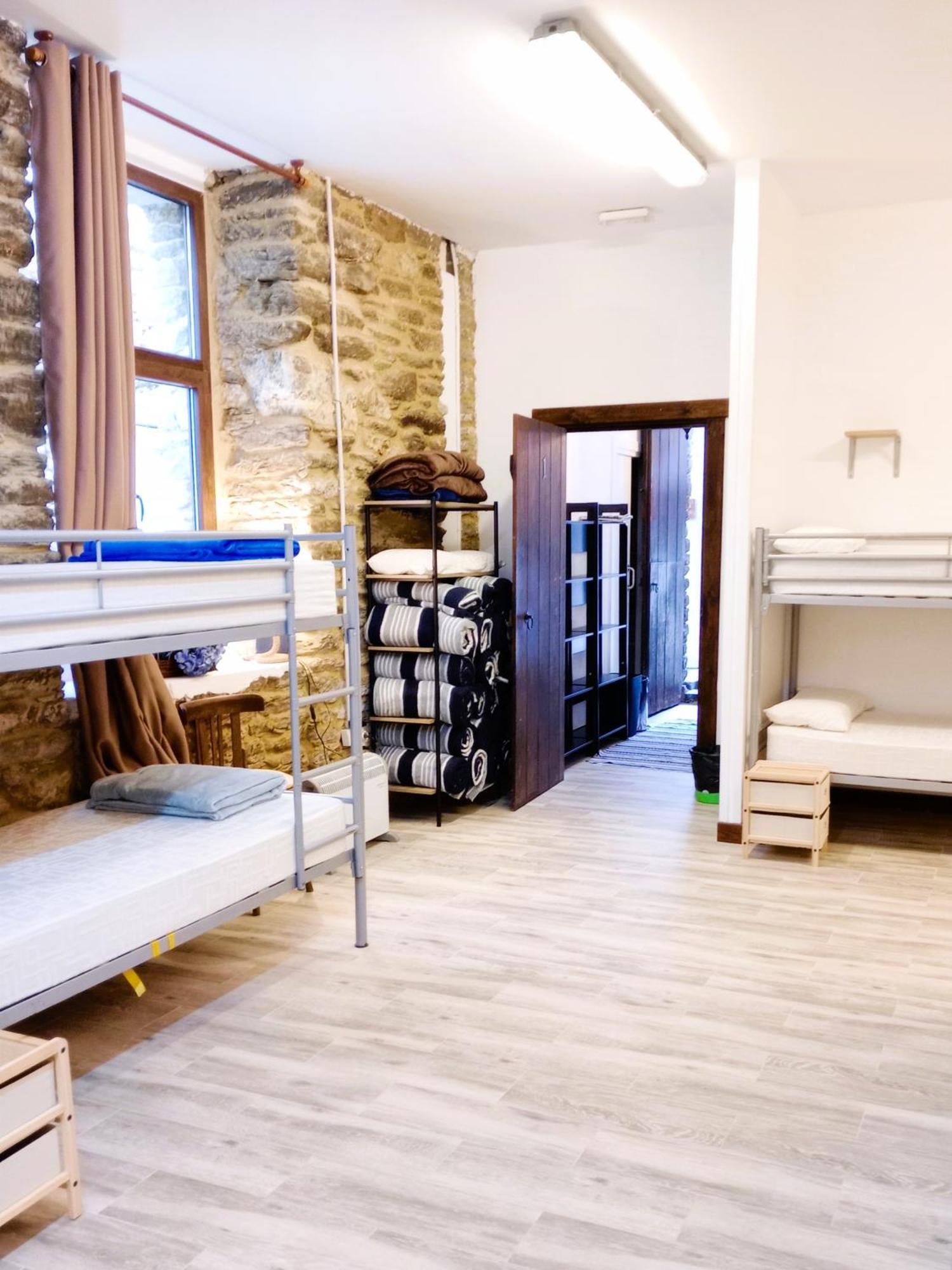 Albergue San Lazaro Sarria Bagian luar foto