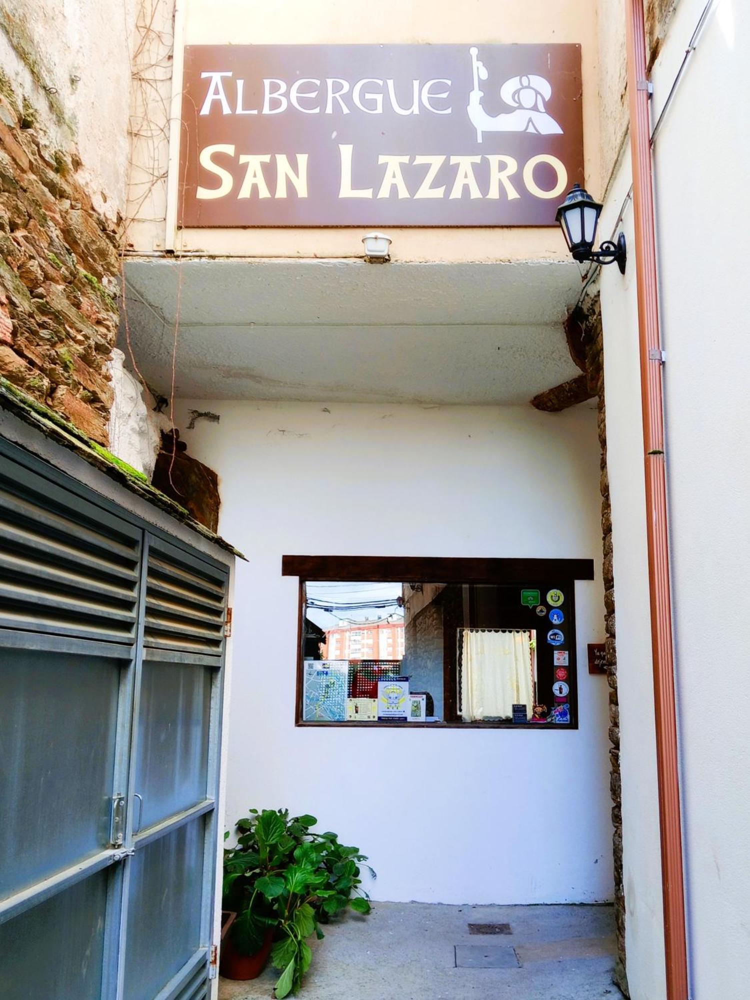 Albergue San Lazaro Sarria Bagian luar foto