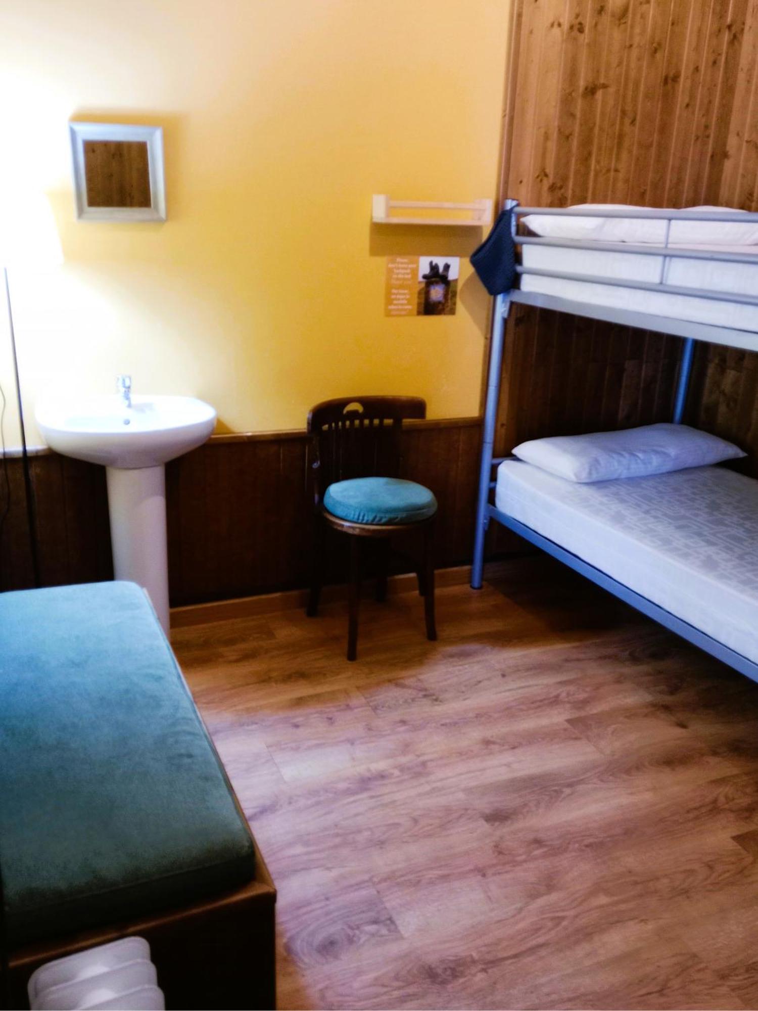 Albergue San Lazaro Sarria Bagian luar foto