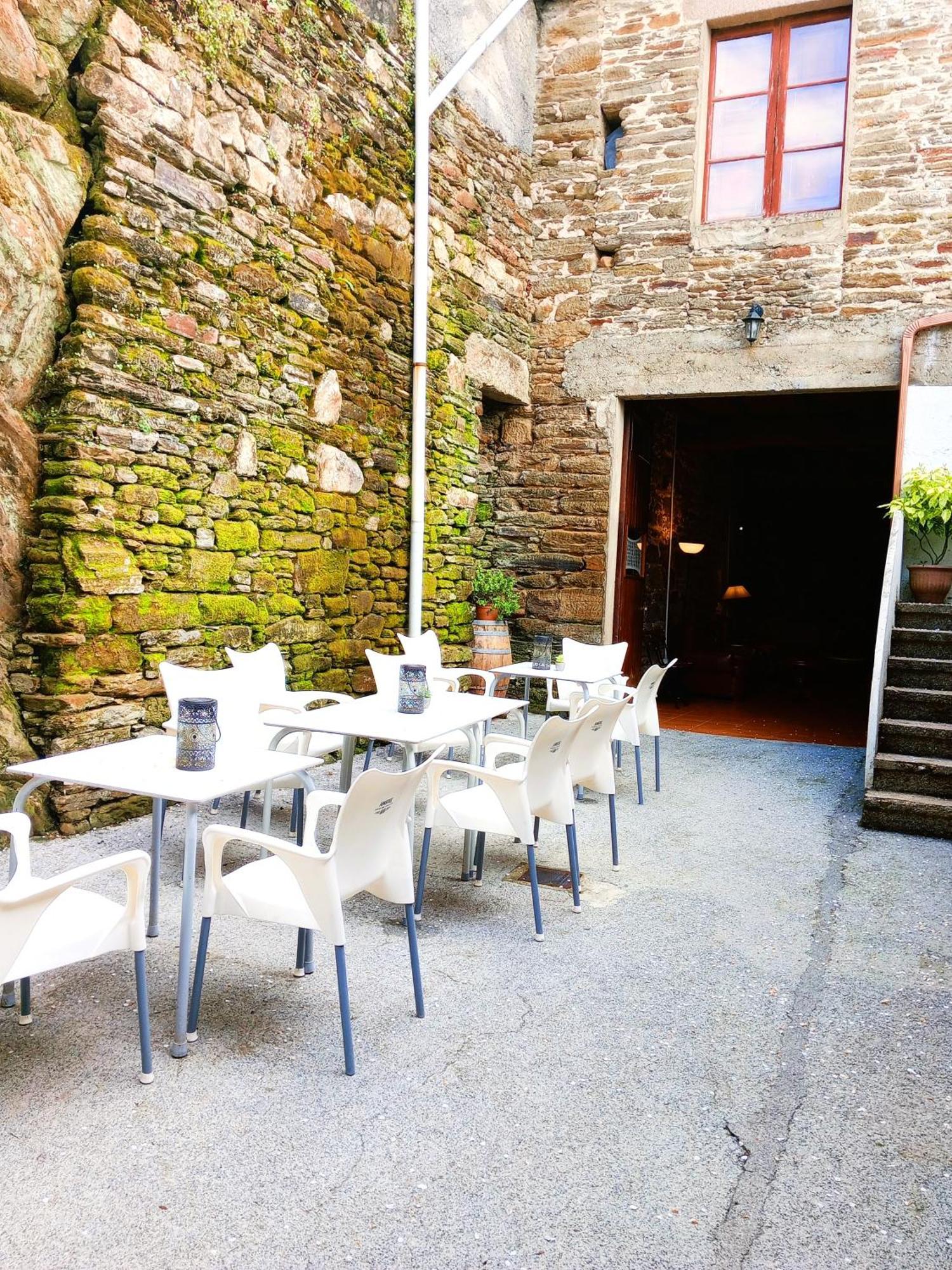 Albergue San Lazaro Sarria Bagian luar foto
