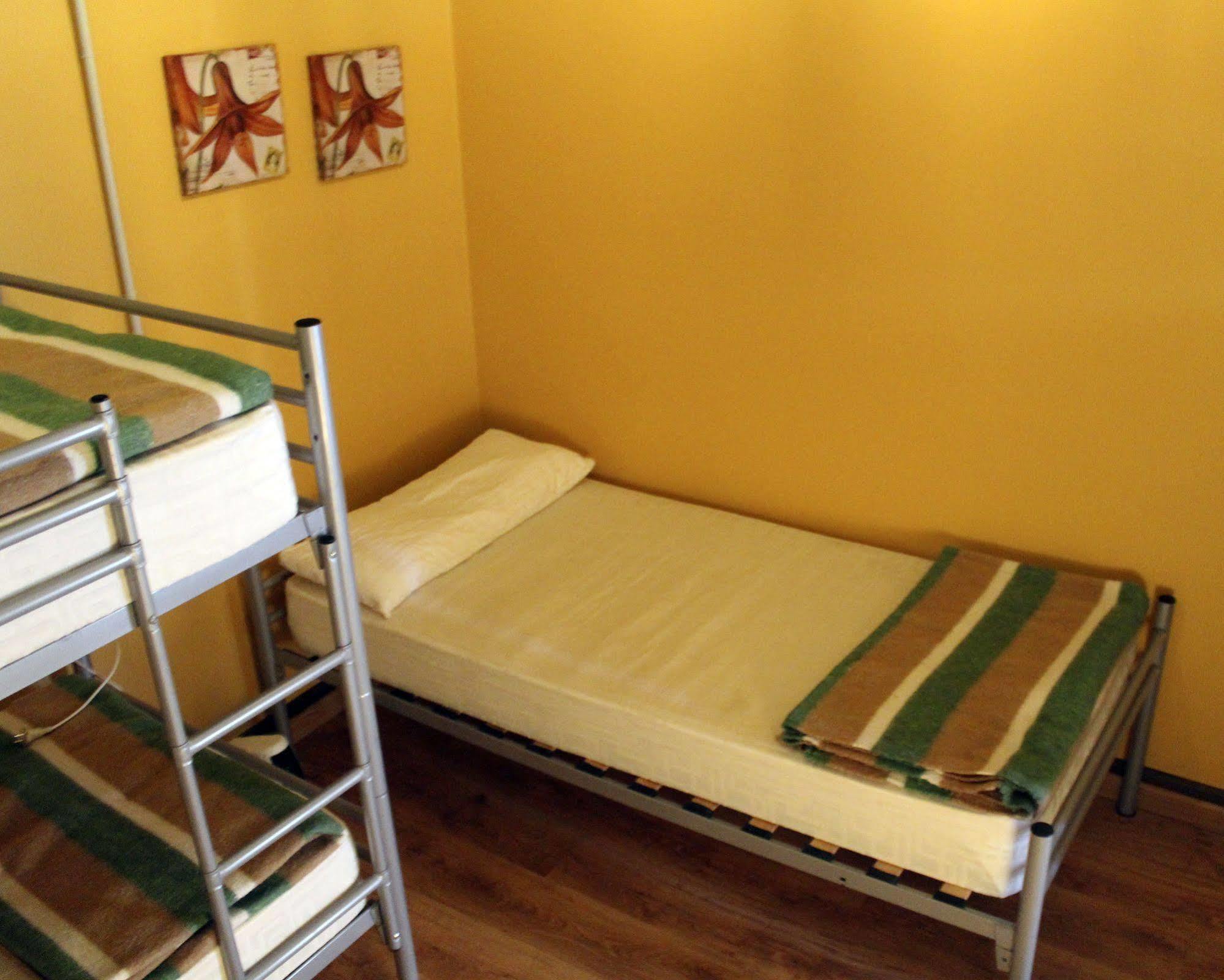Albergue San Lazaro Sarria Bagian luar foto